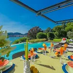 Infinity * Como